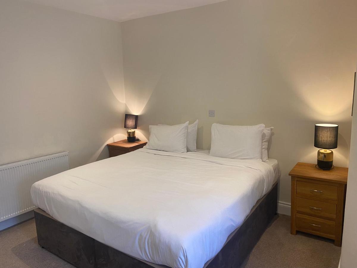 Bed & Breakfast The Greyhound Shap